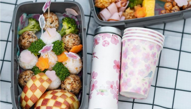 پذیرایی فینگر فود دفاع دانشگاه