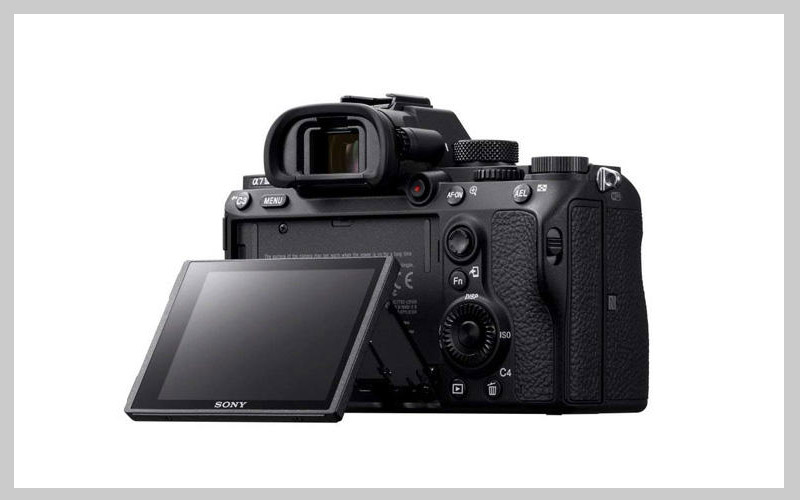 دوربین دیجیتال سونی مدل A7III